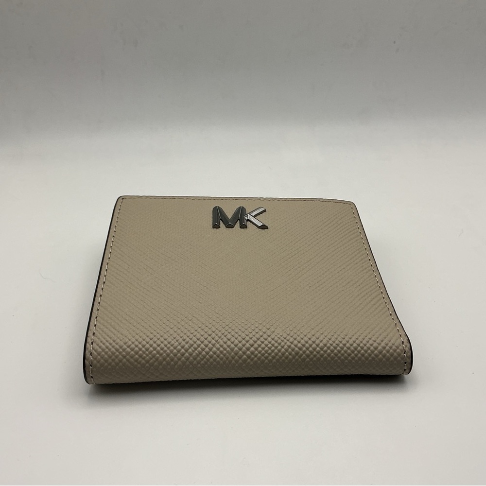 Michael Kors Jet Set Travel Small Bifold Wallet Light Sand Zip Coin MK